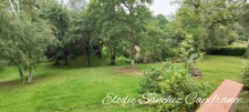 15 minutes from Tarbes, traditional house on beautiful wooded grounds.