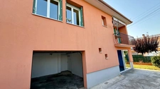 Tarbes .Maison six pièces sur deux niveaux divisible en deux appartements.