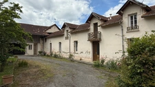 Corps de ferme avec studio rénové et dépendances entre Tarbes et  Rabastens de Bigorre 