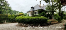15 minutes from Tarbes, traditional house on beautiful wooded grounds.
