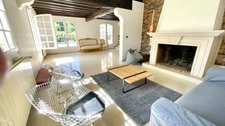 15 minutes from Tarbes, traditional house on beautiful wooded grounds.