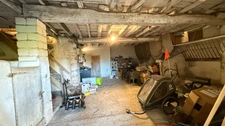 Corps de ferme avec studio rénové et dépendances entre Tarbes et  Rabastens de Bigorre 