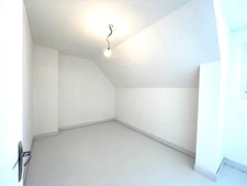 QUARTIER PAVILLIONNAIRE - MAISON FAMILIALE DE 4 CHAMBRES sur 3 niveaux, dans un secteur calme.