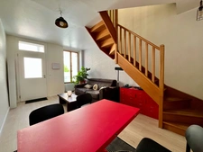 Charmante maison de ville. À deux pas de la gare.