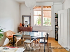 Maison individuelle avec jardin et garage proche centre-ville 