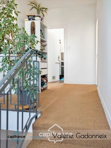 Maison individuelle avec jardin et garage proche centre-ville 