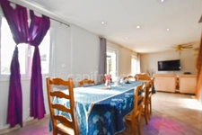 Maison familiale 7 chambres – Calme, vue sur les champs et vie de plain-pied possible.