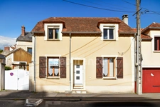 Maison de charme au cœur de Dourdan (91) – Tout à pied 