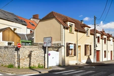 Maison de charme au cœur de Dourdan (91) – Tout à pied 