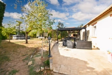 Maison familiale 7 chambres – Calme, vue sur les champs et vie de plain-pied possible.