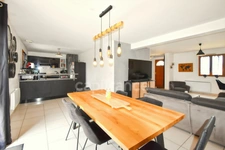 Maison familiale avec 5 chambres, jardin et garage, Boisseaux 45 