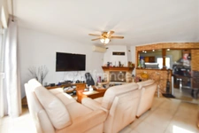 Maison familiale 7 chambres – Calme, vue sur les champs et vie de plain-pied possible.
