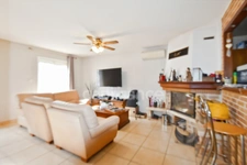 Maison familiale 7 chambres – Calme, vue sur les champs et vie de plain-pied possible.