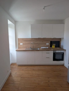 Appartement remis à neuf à louer 2 pièces dont 1 chambre.  47 m²  FONTENAY LE COMTE (85)
