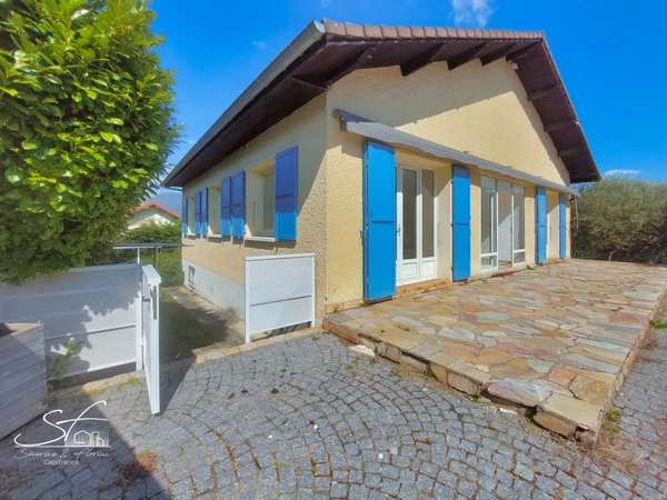 Maison 6 pièces à vendre à CHAPAREILLAN (38)