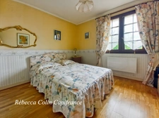 Maison périgourdine avec jardin clos en Périgord Noir 
