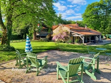 Charming residence with gîte and swimming pool in the Périgord Noir