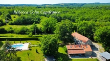 Charming residence with gîte and swimming pool in the Périgord Noir