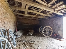 Ensemble en pierre à rénover avec grange