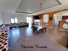 House 233 m² with separate apartment - Energy Performance Certificate B - Land 2000 m² - Feugarolles