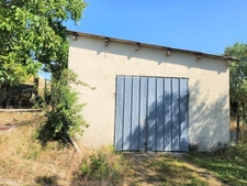 Maison de plain pied à rénover en partie - 3 pièces - avec jardin et dépendances - à MONTAIGU DE QUERCY (82)
