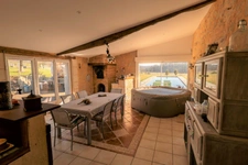 Belle Maison de caractère en pierre avec piscine et terrain de 7.5 ha - Proche de Castillonnès (47)