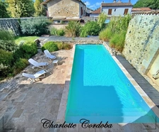 Characterful 18th-century residence with swimming pool, 5 suites and bed and breakfast business – Vianne