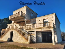 House 233 m² with separate apartment - Energy Performance Certificate B - Land 2000 m² - Feugarolles