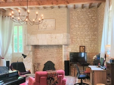 Beautiful historic stone property with wooded grounds - Outbuildings and swimming pool - for sale - near CASTILLONNES (47)