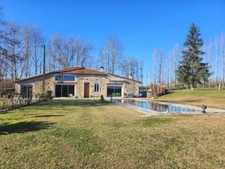 Belle Maison de caractère en pierre avec piscine et terrain de 7.5 ha - Proche de Castillonnès (47)