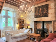 Beautiful historic stone property with wooded grounds - Outbuildings and swimming pool - for sale - near CASTILLONNES (47)