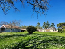 Nice Property with swimming pool and dependances - house P5 - for sale - near Villeréal - ST Eutrope de Born  (Lot-et-Garonne)