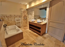 Characterful 18th-century residence with swimming pool, 5 suites and bed and breakfast business – Vianne
