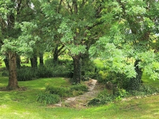 Beautiful historic stone property with wooded grounds - Outbuildings and swimming pool - for sale - near CASTILLONNES (47)