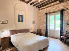 Beautiful historic stone property with wooded grounds - Outbuildings and swimming pool - for sale - near CASTILLONNES (47)
