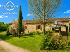 Longère en pierre avec 3 chambres - Dépendances - 2.76 hectares - proche de MONFLANQUIN (Lot-et-Garonne)