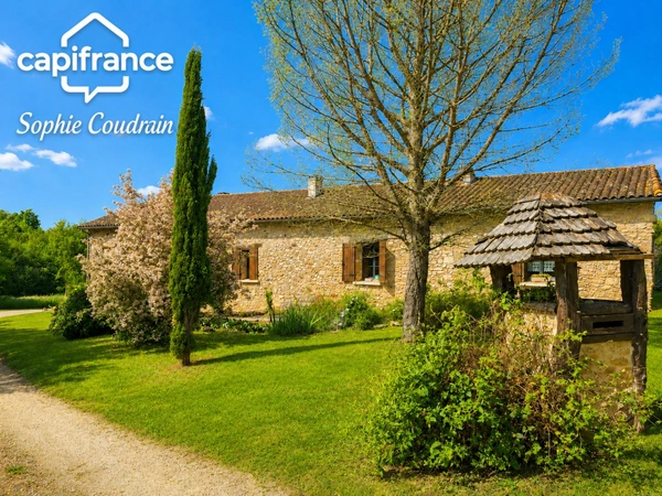 Longère en pierre avec 3 chambres - Dépendances - 2.76 hectares - proche de MONFLANQUIN (Lot-et-Garonne)