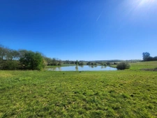 Terrain  avec étang de pêche en campagne -  3.54 ha- à vendre - VILLENEUVE SUR LOT (47)