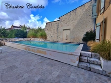 Characterful 18th-century residence with swimming pool, 5 suites and bed and breakfast business – Vianne
