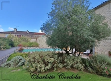 Characterful 18th-century residence with swimming pool, 5 suites and bed and breakfast business – Vianne