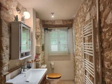 Beautiful historic stone property with wooded grounds - Outbuildings and swimming pool - for sale - near CASTILLONNES (47)