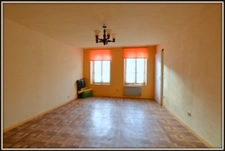Dpt Moselle (57), à vendre GORZE appartement T2 en rez de jardin avec terrasse.