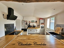 🏡 Maison de plain-pied 3 pièces rénovée avec jardin de 610 m² et double garage – Le calme à deux pas des commodités !