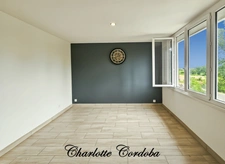🏡 Maison entièrement rénovée – 2 chambres, possibilité 3 – Double garage à Xaintrailles