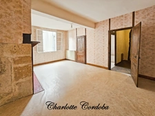 NÉRAC CENTRE : Maison de ville de 105 m² habitables + 65 m² de combles aménageables