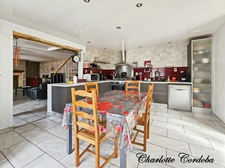 Maison familiale en pierre de 174 m² avec grand terrain et dépendances – Fort potentiel FEUGAROLLES (47)