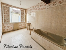 NÉRAC CENTRE : Maison de ville de 105 m² habitables + 65 m² de combles aménageables