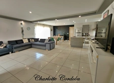 Piscine intérieure chauffée, DPE A et 253 m² habitables à 12 min de Nérac, 1h30 de Bordeaux et Toulouse