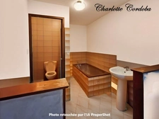MONTAGNAC : Maison de caractère en pierre avec plus de 200 m² à aménager - Cachet rural et volumes à créer 