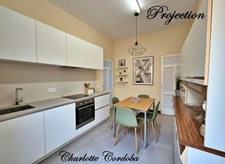Maison mitoyenne de 4 pièces, grand terrain non attenant avec garage, petit budget